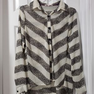 A jolt shear button up blouse